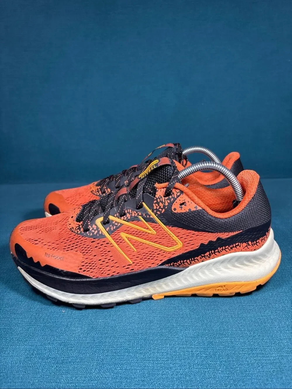 New Balance DynaSoft Nitrel v5 Mens Size 10 Orange Black Trail Running MTNTRTM5